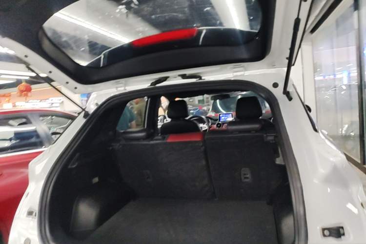 Used Dongfeng Fengon 500 2021 1.5L CVT Enjoyment Model Trunk