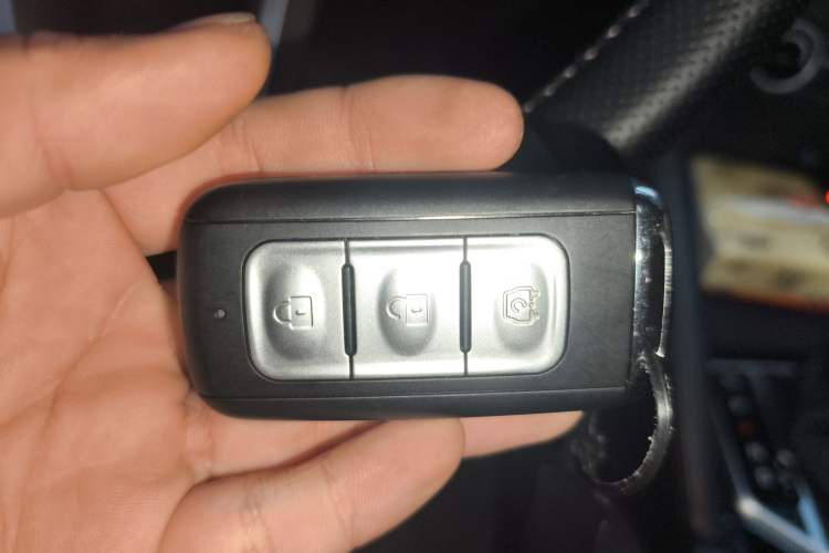 Used Dongfeng Fengon 500 2021 1.5L CVT Enjoyment Version Vehicle Key