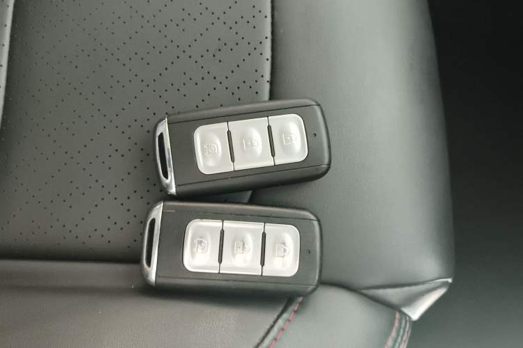 Used Dongfeng Fengon 500 2021 1.5L CVT Enjoyment Version Vehicle Key