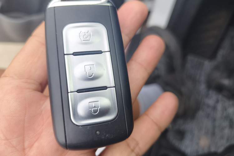 Used Dongfeng Fengon 500 2021 1.5L Manual Enjoyment Model Vehicle Key