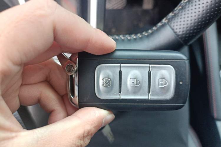 Used Dongfeng Fengon 500 2021 1.5L CVT Enjoyment Model Vehicle Key