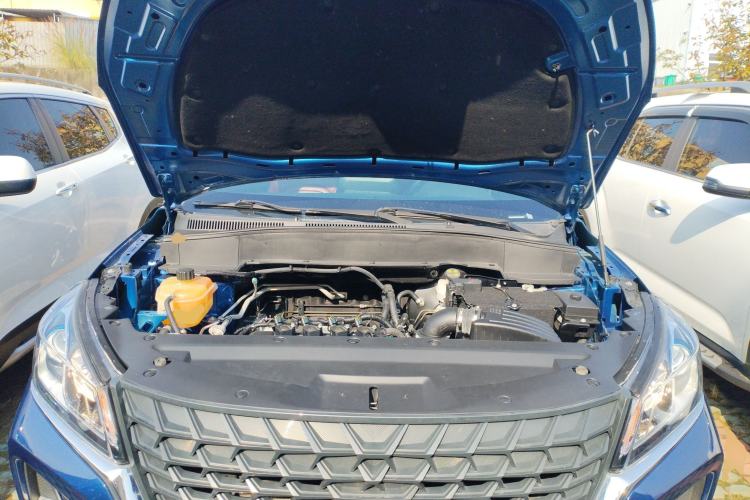 Used Dongfeng Fengon 500 2022 1.5T CVT Comfort Edition Engine Bay