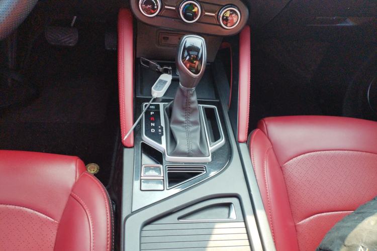 Used Dongfeng Fengon 500 2022 1.5T CVT Comfort Edition Gear Lever