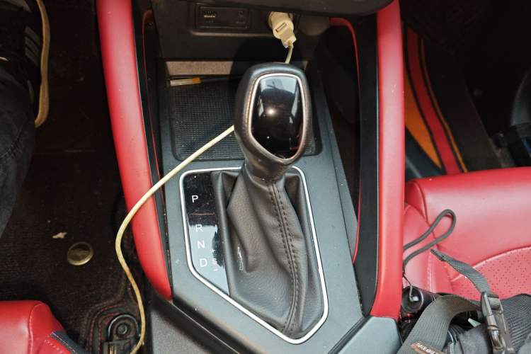 Used Dongfeng Fengon 500 2022 1.5L CVT Enjoyment Version Gear Lever