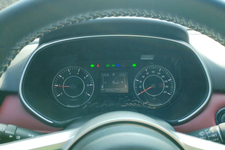 Used Dongfeng Fengon 500 2022 1.5T CVT Comfort Edition Instrument Cluster