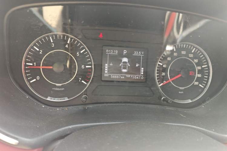 Used Dongfeng Fengon 500 2022 1.5T CVT Comfort Edition Instrument Cluster