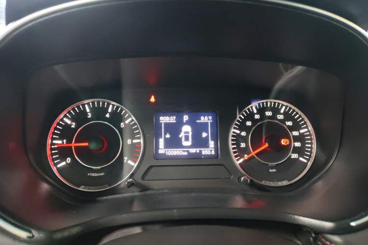 Used Dongfeng Fengon 500 2022 1.5L CVT Enjoyment Version Instrument Cluster