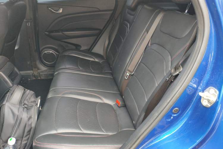 Used Dongfeng Fengon 500 2022 1.5L Manual Enjoyment Model Left Rear Seat