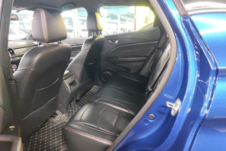 Used Dongfeng Fengon 500 2022 1.5L CVT Enjoyment Version Left Rear Seat