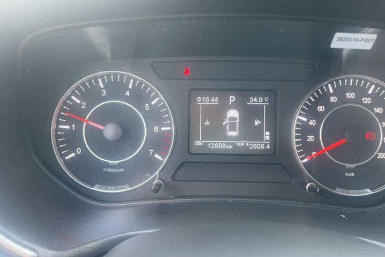 Used Dongfeng Fengon 500 2022 1.5T CVT Comfort Edition Odometer Close Up