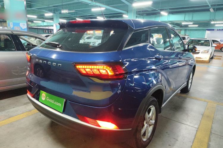 Used Dongfeng Fengon 500 2022 1.5L CVT Enjoyment Version Rear Right 45 Deg