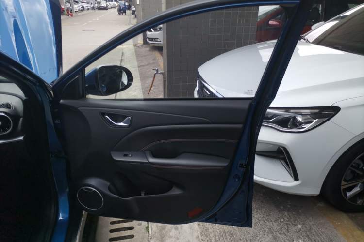 Used Dongfeng Fengon 500 2022 1.5T CVT Comfort Edition Right Front Door Interior