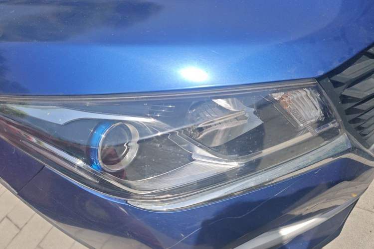 Used Dongfeng Fengon 500 2022 1.5T CVT Comfort Edition Right Front Headlight