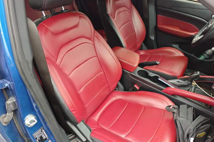 Used Dongfeng Fengon 500 2022 1.5L CVT Enjoyment Version Right Front Seat