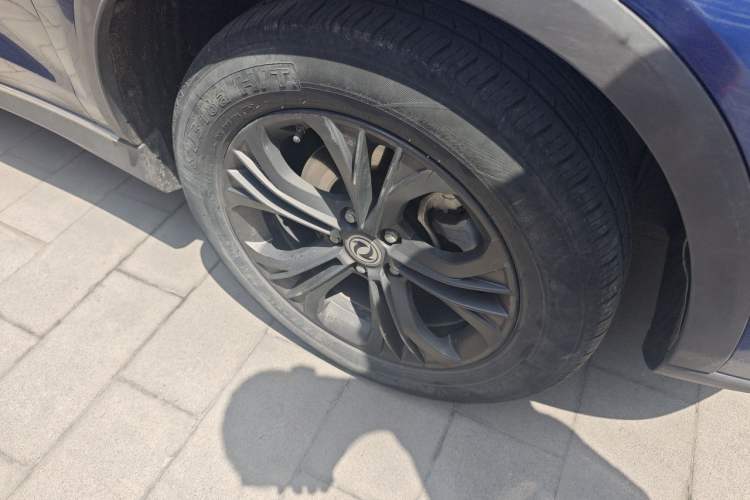 Used Dongfeng Fengon 500 2022 1.5T CVT Comfort Edition Right Front Wheel Hub