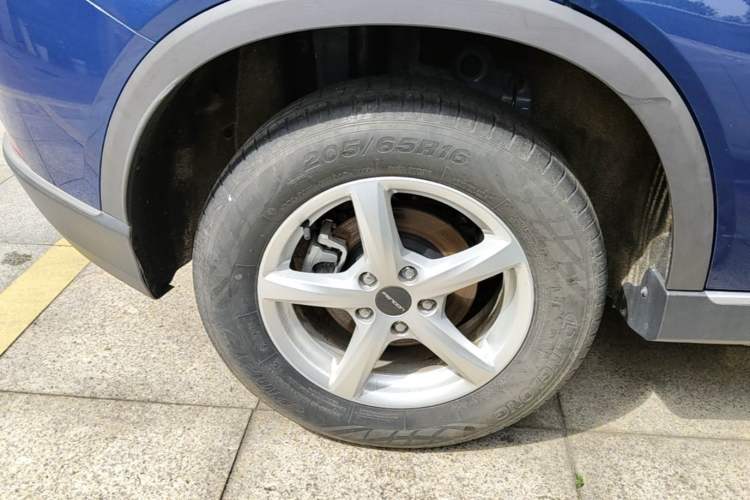 Used Dongfeng Fengon 500 2022 1.5L Manual Enjoyment Model Right Rear Wheel Hub