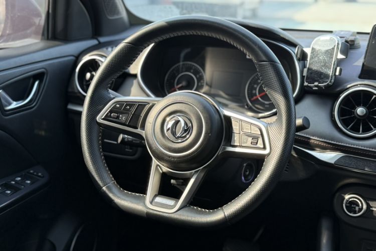 Used Dongfeng Fengon 500 2022 1.5L CVT Enjoyment Version Steering Wheel