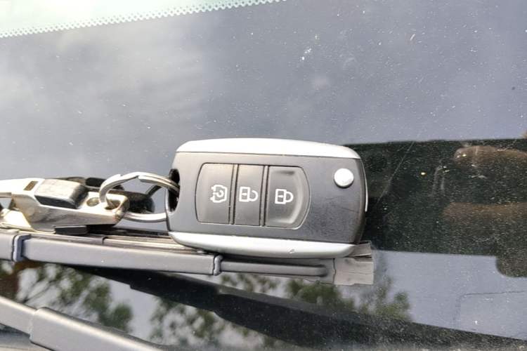 Used Dongfeng Fengon 500 2022 1.5L Manual Enjoyment Model Vehicle Key