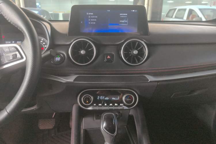 Used Dongfeng Fengon 500 2022 1.5T CVT Smart Enjoyment Version Audio And AC Panel