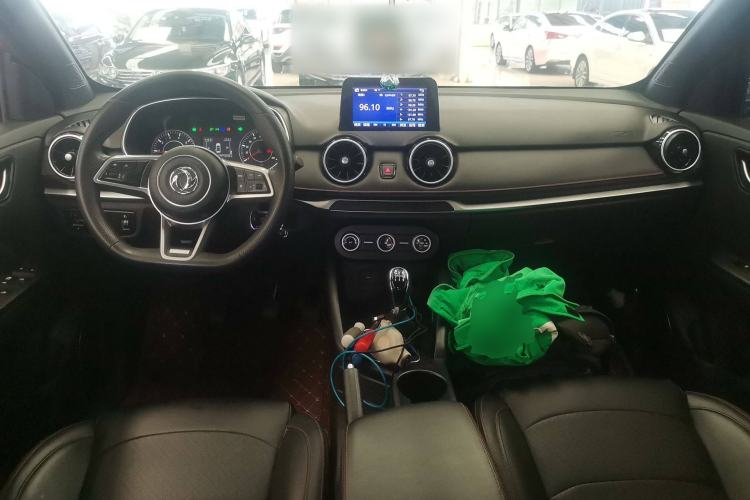 Used Dongfeng Fengon 500 2022 1.5L Manual Enjoyment Model Center Console