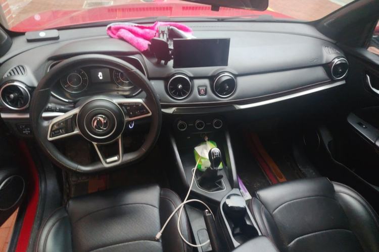 Used Dongfeng Fengon 500 2022 1.5L Manual Enjoyment Model Center Console