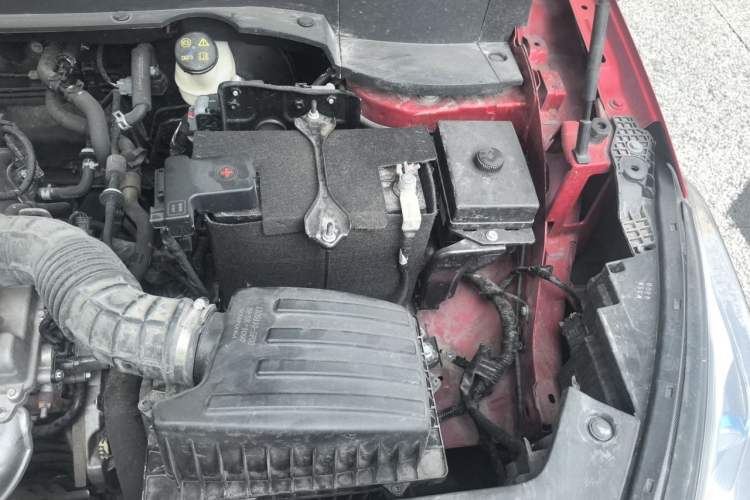 Used Dongfeng Fengon 500 2022 1.5L CVT Enjoyment Version Engine Bay Left