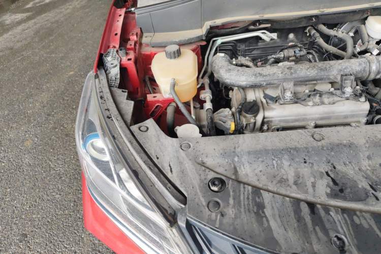 Used Dongfeng Fengon 500 2022 1.5L CVT Enjoyment Version Engine Bay Right