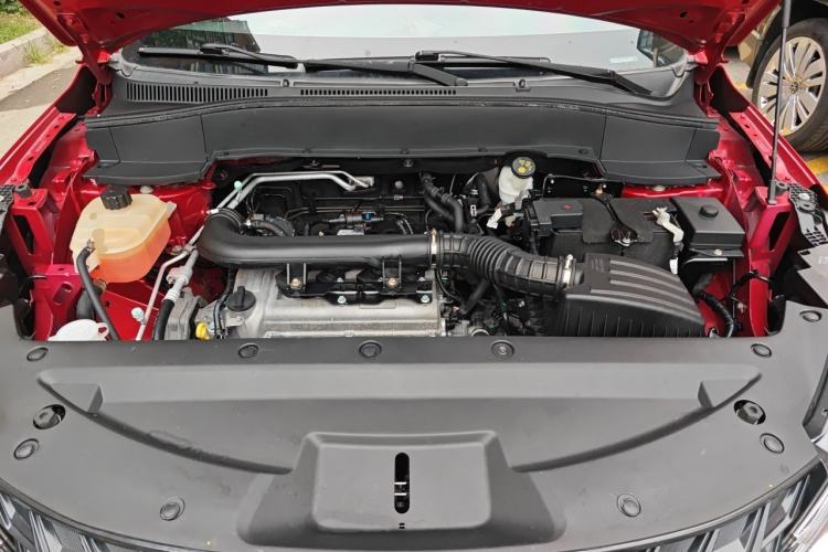 Used Dongfeng Fengon 500 2022 1.5L CVT Luxury Edition Engine Bay
