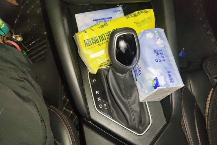 Used Dongfeng Fengon 500 2022 1.5L CVT Enjoyment Version Gear Lever