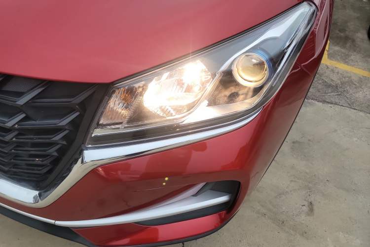 Used Dongfeng Fengon 500 2022 1.5L CVT Enjoyment Version Left Front Headlight