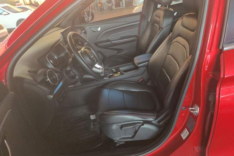 Used Dongfeng Fengon 500 2022 1.5T CVT Smart Enjoyment Version Left Front Seat