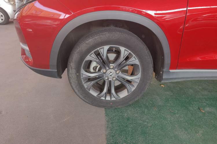 Used Dongfeng Fengon 500 2022 1.5T CVT Smart Enjoyment Version Left Front Wheel Hub