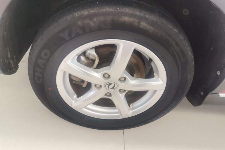 Used Dongfeng Fengon 500 2022 1.5L Manual Enjoyment Model Left Front Wheel Hub