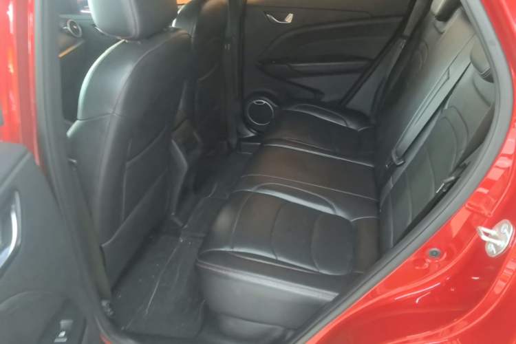 Used Dongfeng Fengon 500 2022 1.5L CVT Enjoyment Version Left Rear Seat