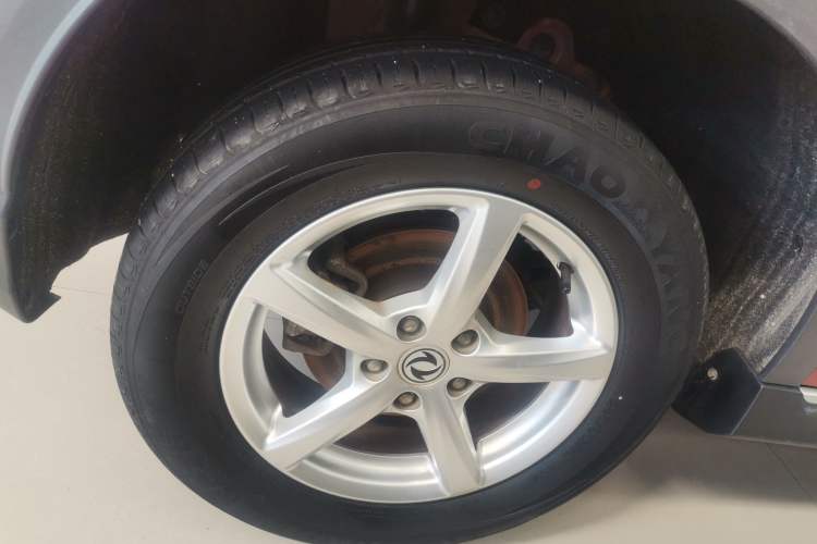 Used Dongfeng Fengon 500 2022 1.5L Manual Enjoyment Model Right Rear Wheel Hub