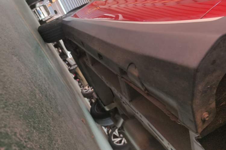 Used Dongfeng Fengon 500 2022 1.5T CVT Smart Enjoyment Version Right Side Sill