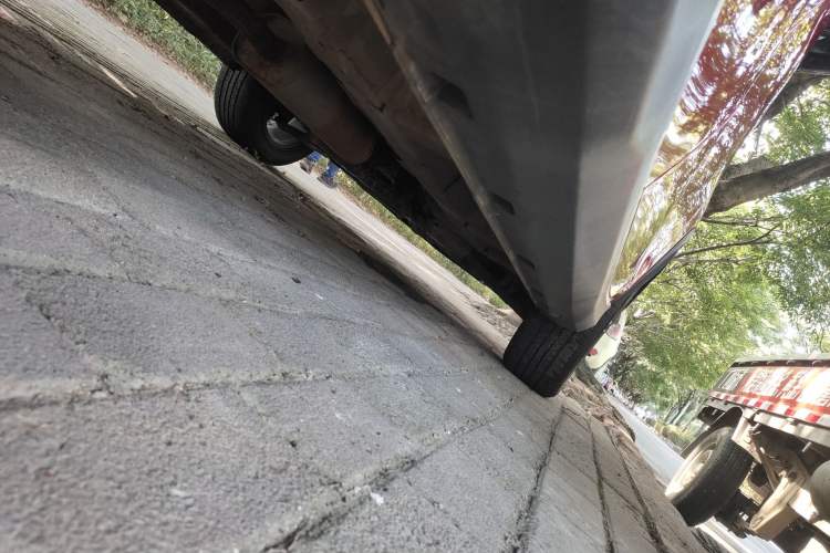 Used Dongfeng Fengon 500 2022 1.5T CVT Comfort Edition Right Side Sill