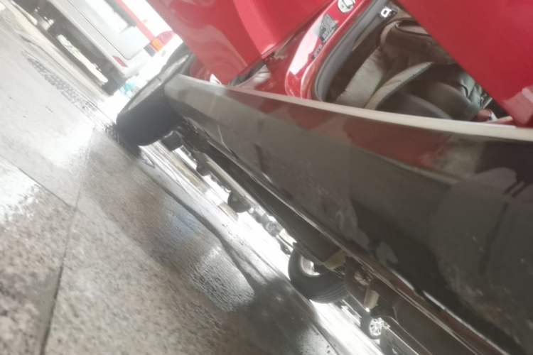Used Dongfeng Fengon 500 2022 1.5L CVT Enjoyment Version Right Side Sill