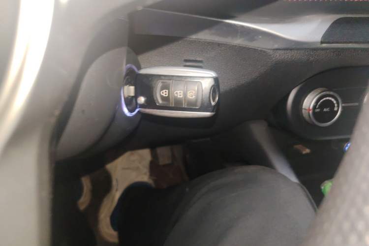 Used Dongfeng Fengon 500 2022 1.5L Manual Enjoyment Model Vehicle Key