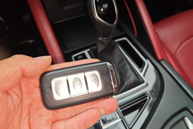 Used Dongfeng Fengon 500 2022 1.5L CVT Luxury Edition Vehicle Key