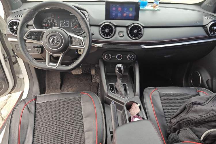 Used Dongfeng Fengon 500 2022 1.5L CVT Enjoyment Version Center Console