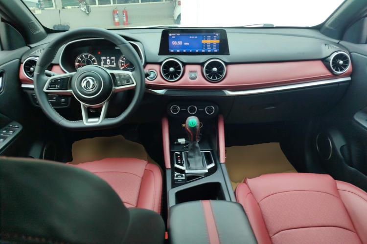 Used Dongfeng Fengon 500 2022 1.5T CVT Comfort Edition Center Console