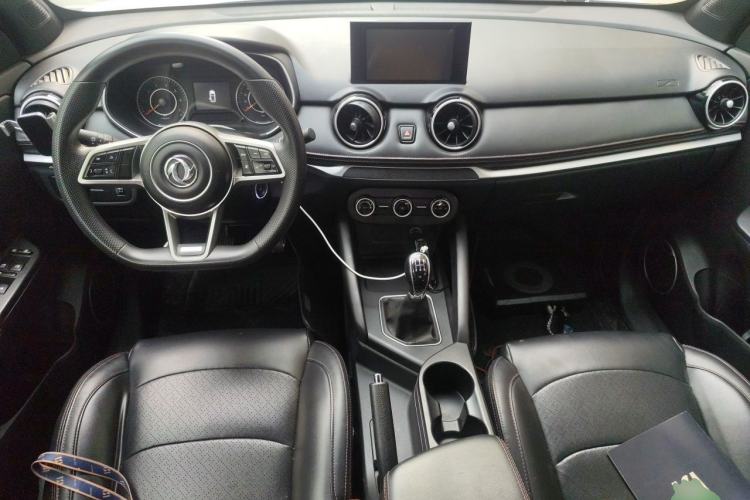 Used Dongfeng Fengon 500 2022 1.5L Manual Enjoyment Model Center Console