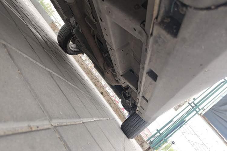 Used Dongfeng Fengon 500 2022 1.5L Manual Enjoyment Model Chassis Front Left