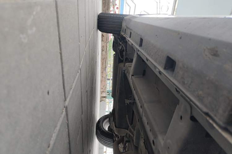 Used Dongfeng Fengon 500 2022 1.5L Manual Enjoyment Model Chassis Front Right