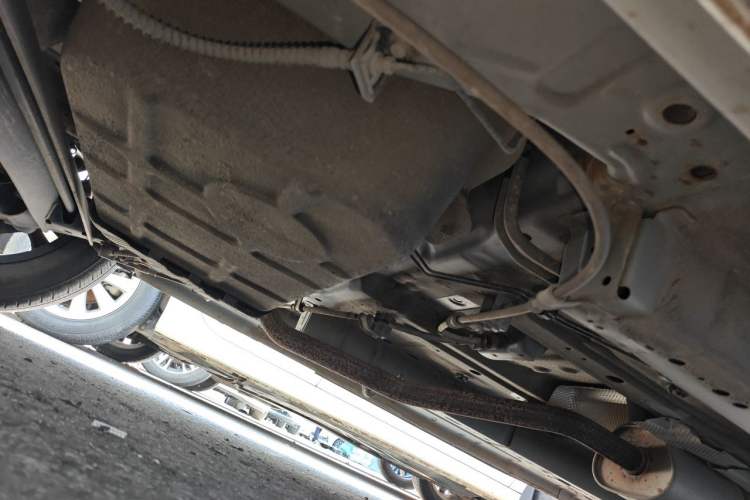 Used Dongfeng Fengon 500 2022 1.5T Manual Enjoyment Model Chassis Rear Right
