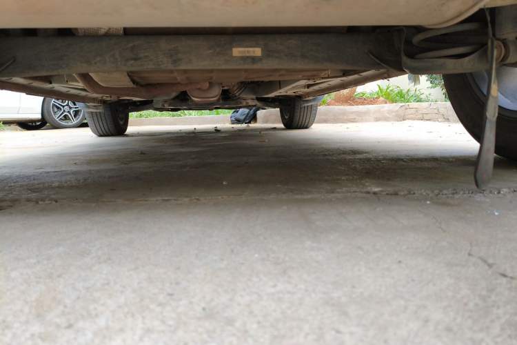 Used Dongfeng Fengon 500 2022 1.5T Manual Enjoyment Model Chassis Rear