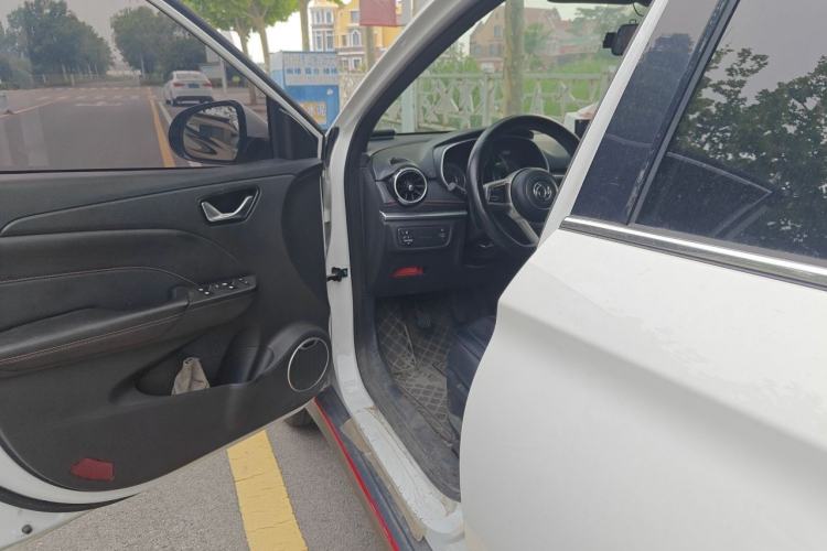 Used Dongfeng Fengon 500 2022 1.5L Manual Enjoyment Model Driver Seat
