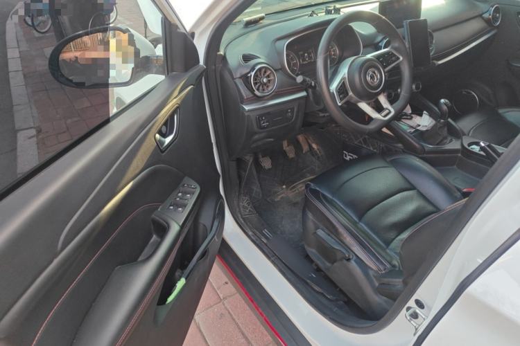 Used Dongfeng Fengon 500 2022 1.5L Manual Enjoyment Model Driver Seat