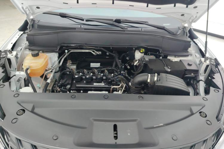 Used Dongfeng Fengon 500 2022 1.5T CVT Comfort Edition Engine Bay